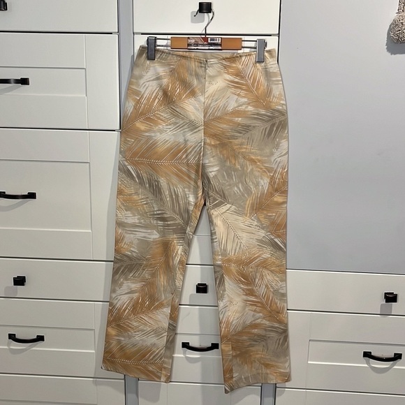 LES Ailes De Las Mode Collection.Crop pant Canada. Size 4. Cotton light stretch - Picture 2 of 5